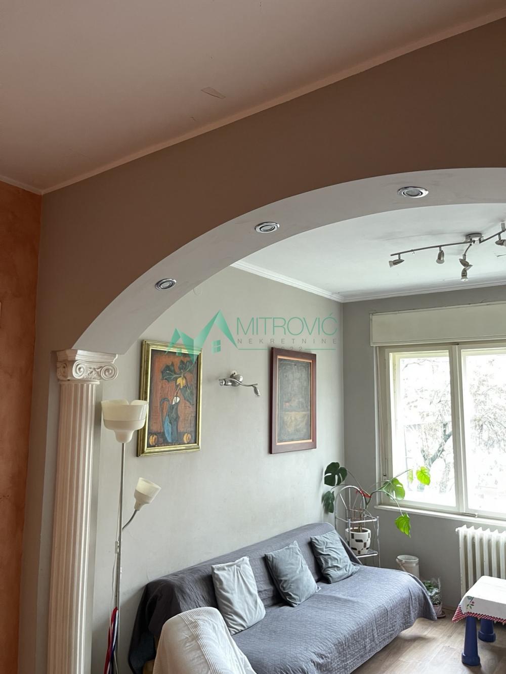 Slika 2 - Novi Sad, CENTAR (Kej) - Dvoiposoban stan 58m2 