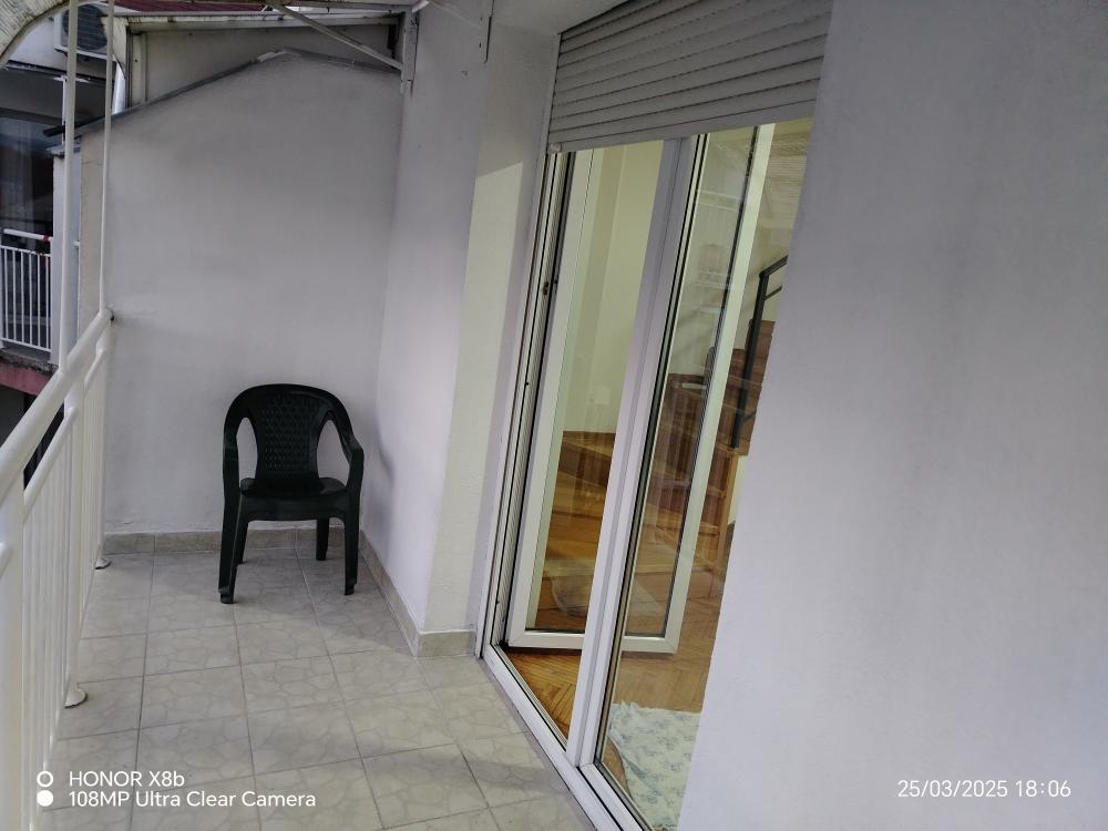 Slika 6 - Dvosoban, 54m2, Hadži Ruvimova Novi Sad, sa terasom, ima lift