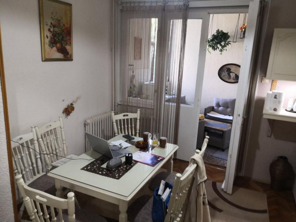 Slika 3 - Četvorosoban, 98m2, Beogradski kej Novi Sad, sa terasom, sa parkingom