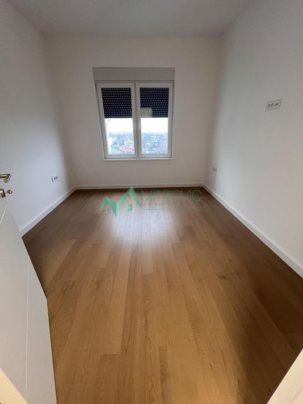 Slika 6 - Novi Sad, Salajka - Odličan četvorosoban stan - za kupce prve nekretnine povrat PDV-a 