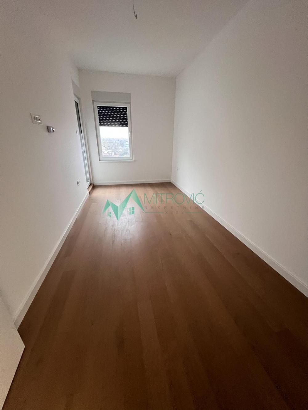 Slika 5 - Novi Sad, Salajka - Odličan četvorosoban stan - za kupce prve nekretnine povrat PDV-a 