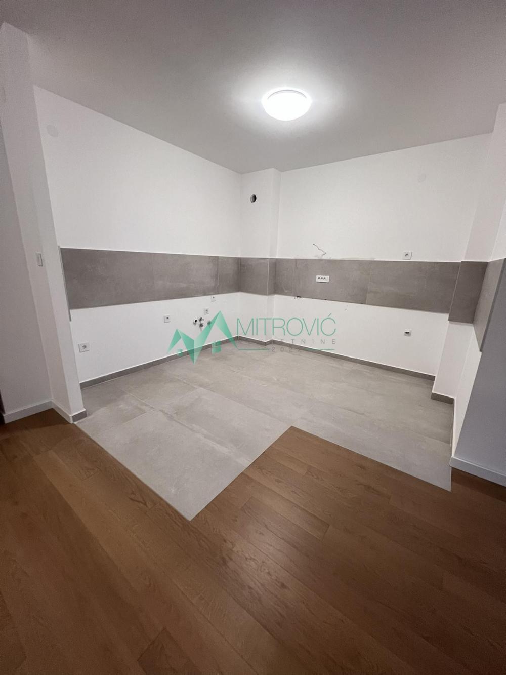 Slika 2 - Novi Sad, Salajka - Odličan četvorosoban stan - za kupce prve nekretnine povrat PDV-a 