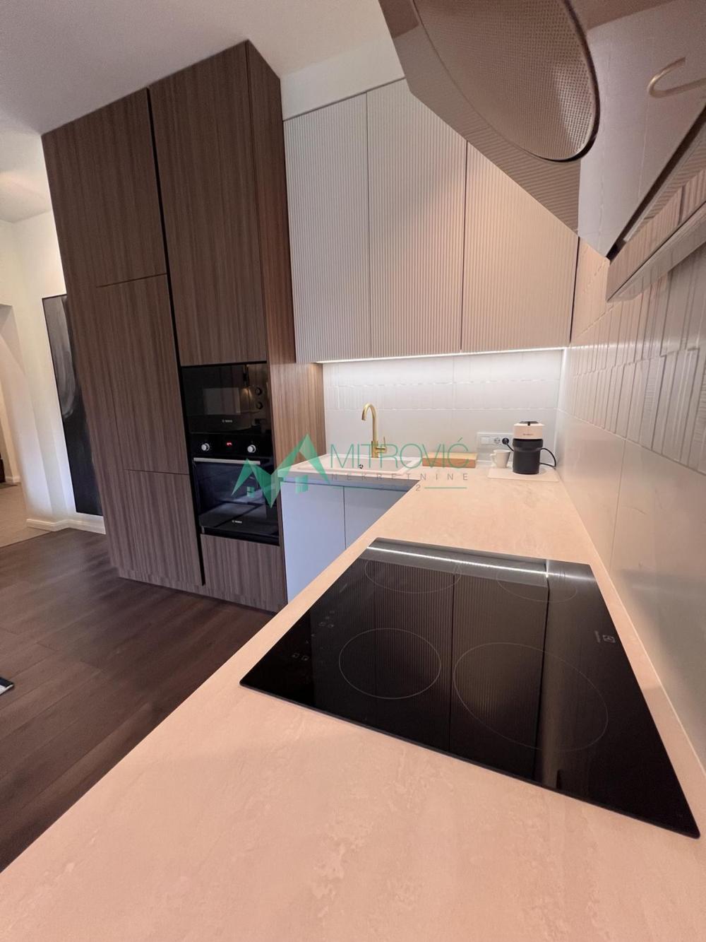 Slika 7 - Novi Sad, Centar - Odličan, kompletno renoviran  trosoban stan od 85m2 