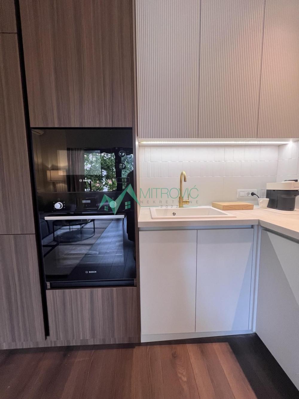 Slika 6 - Novi Sad, Centar - Odličan, kompletno renoviran  trosoban stan od 85m2 