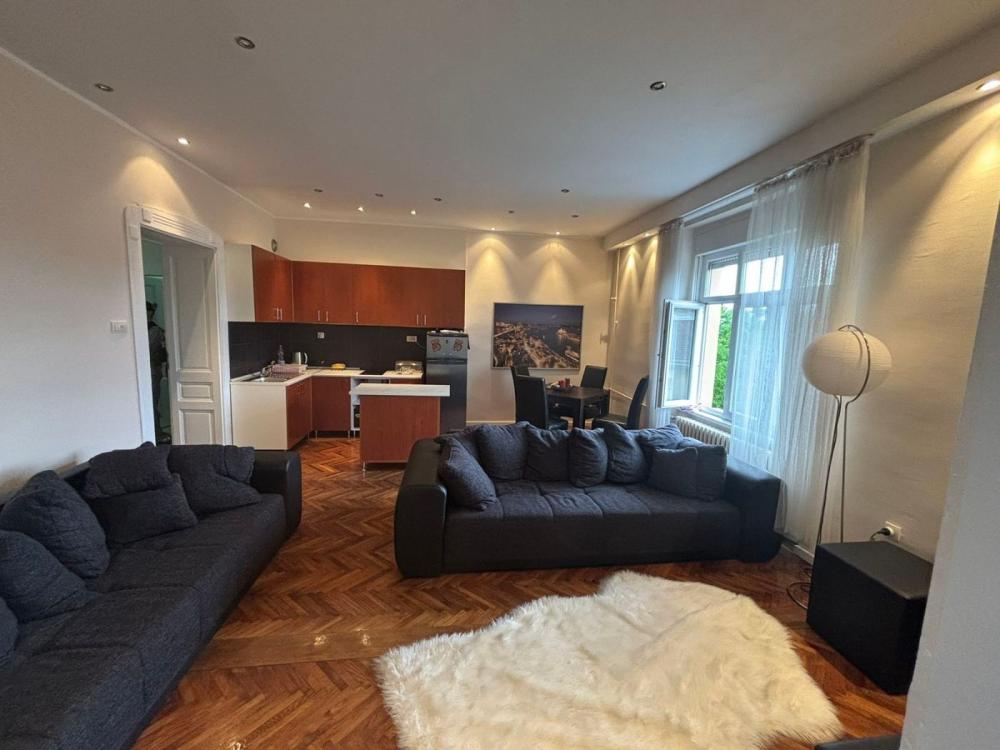 Slika 10 - Dvoiposoban, 63m2, Novi Sad centar Novi Sad, sa terasom, ima lift