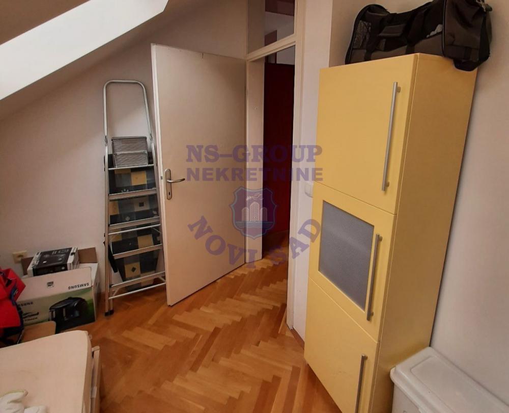 Slika 6 - Trosoban, 76m2, Grbavica Novi Sad, sa terasom