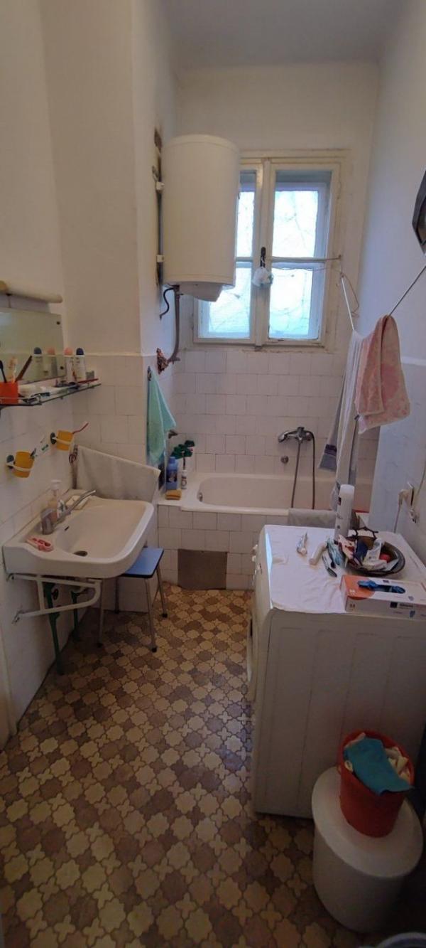 Slika 3 - Salonac u CENTRU grada, 102m2, Prvi sprat