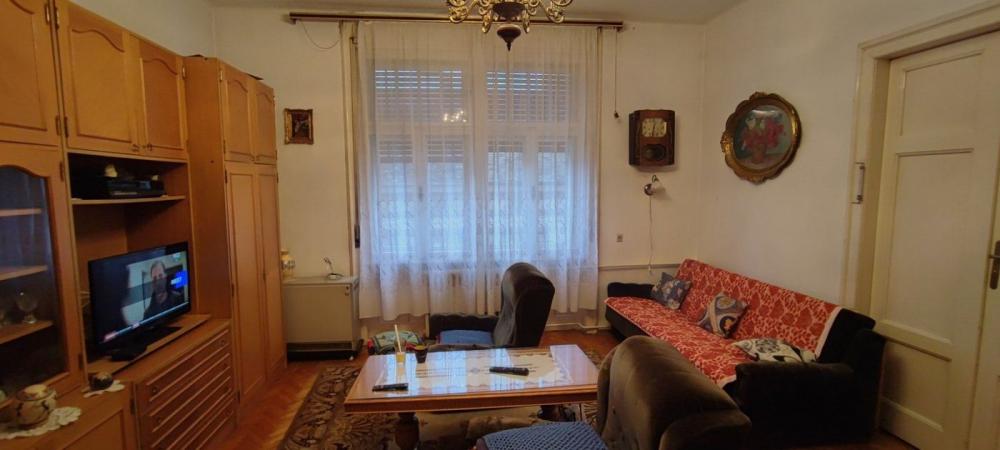 Slika 4 - Salonac u CENTRU grada, 102m2, Prvi sprat