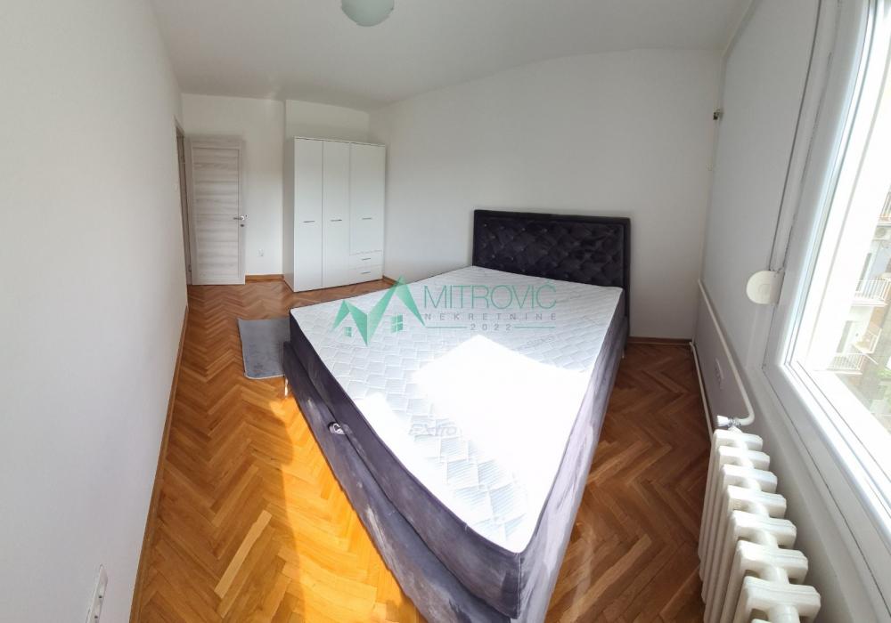 Slika 3 - Novi Sad, Centar - Dvoiposoban, renoviran stan 55m2 