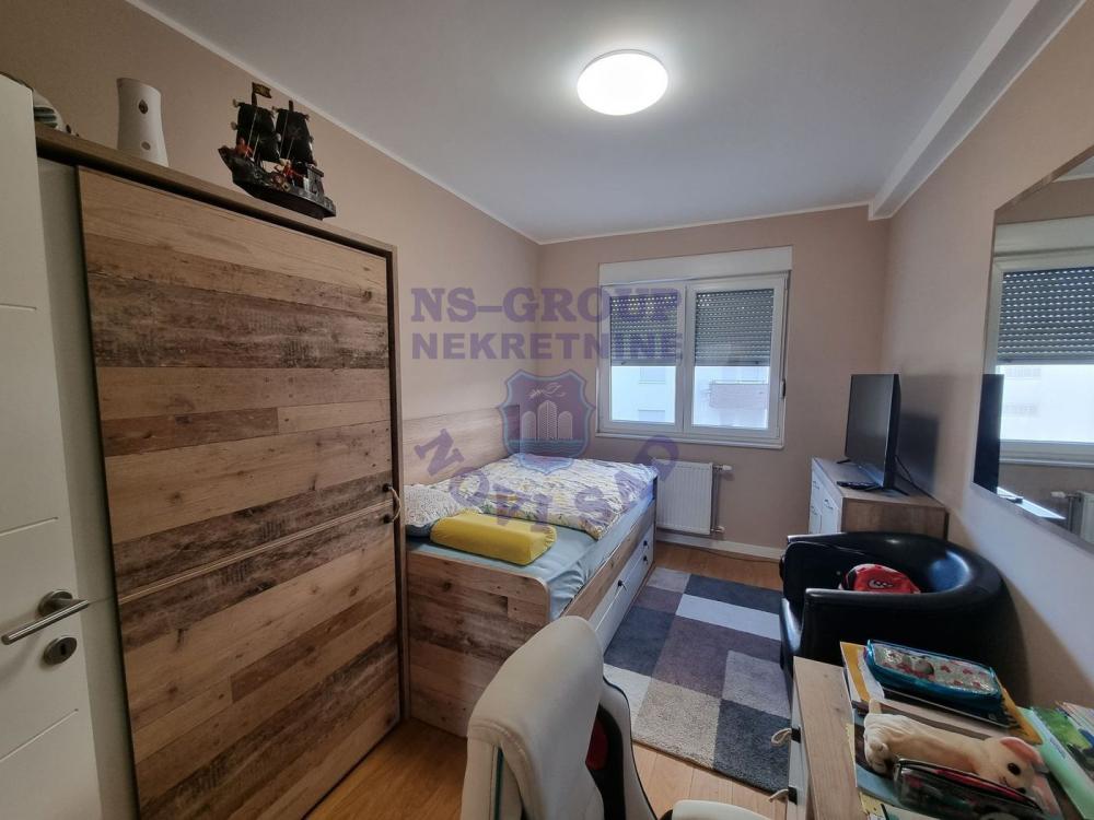 Slika 8 - Kompletno namešten, porodičan, četvorosoban, blizu najlepšeg šetališta, Kej! š. 547648