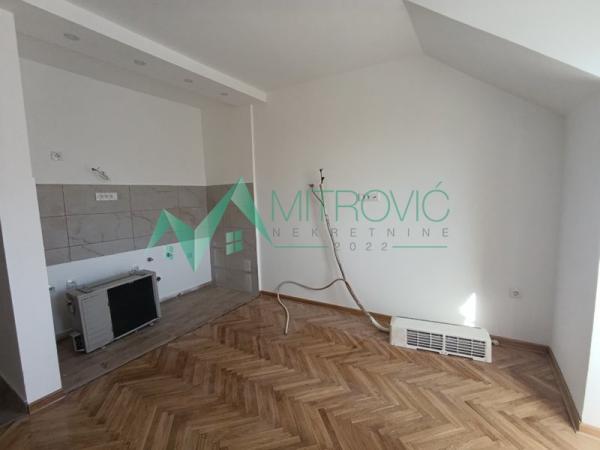 Slika 2 - Grbavica nov jednoiposoban stan ,može putem kredita za mlade! 