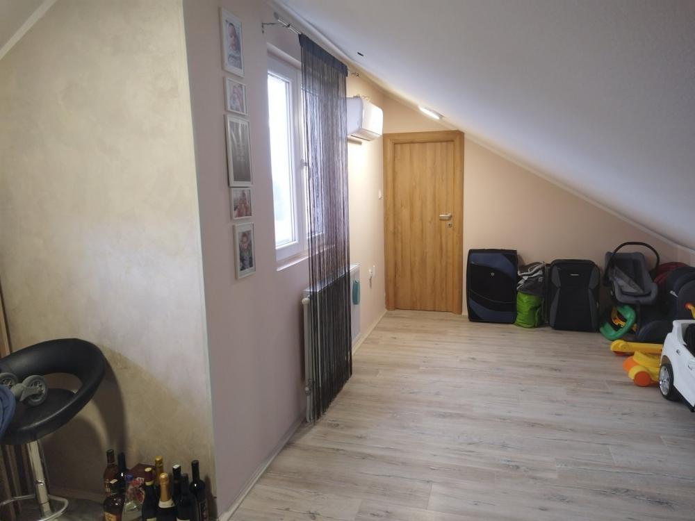 Slika 11 - Stan,NOVI SAD,ADICE,kv: 81.00, € 115500, ID: 1058216