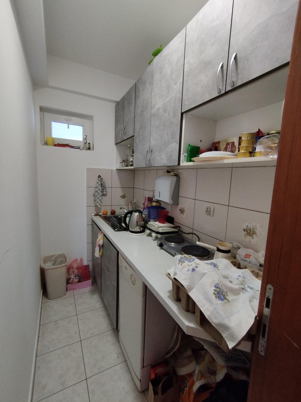 Slika 7 - Jedinstvena nekretnina - šestosoban stan, CENTAR