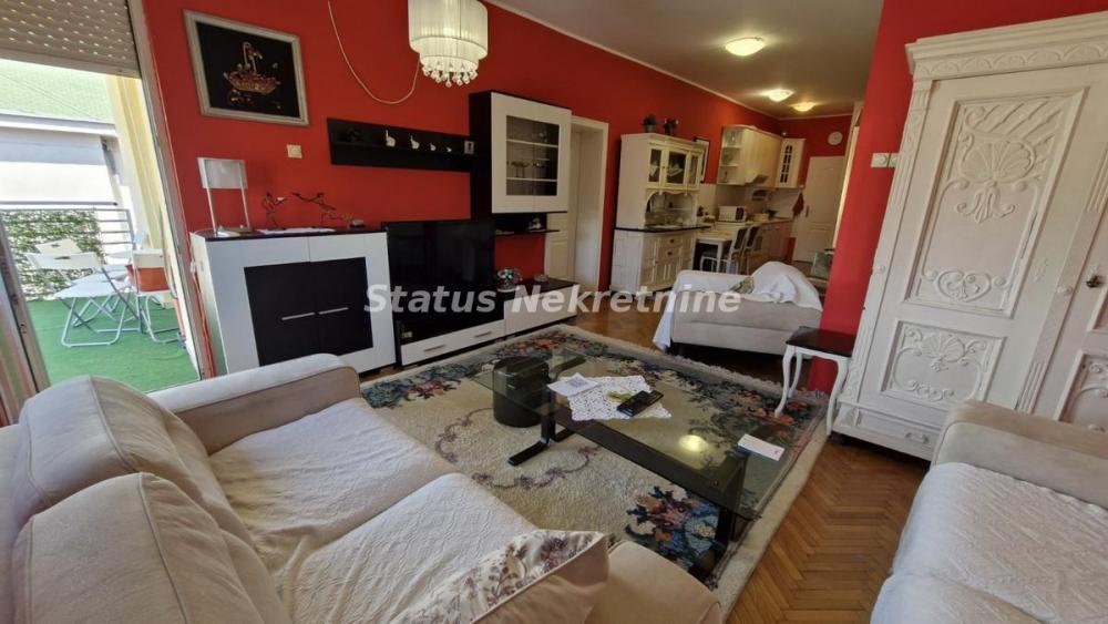 Slika 1 - LUX stan-Stari grad 065 385 88 86