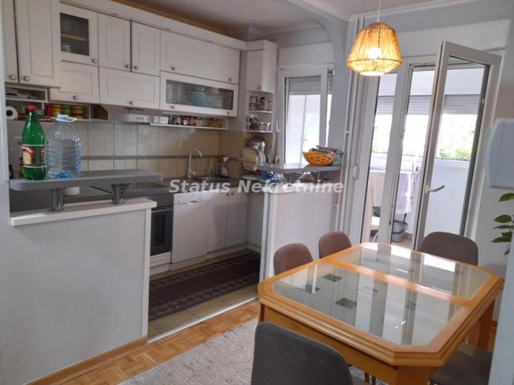 Slika 5 - Novi Sad - odličan dvoiposoban - Pasterova ulica