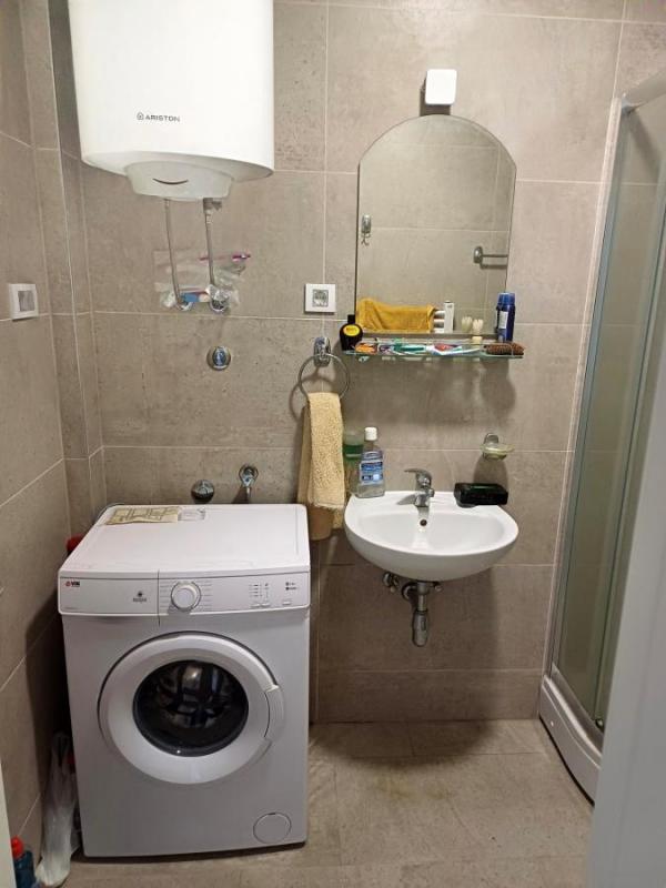 Slika 9 - Trosoban, 74m2, Podbara Novi Sad, sa terasom, ima lift