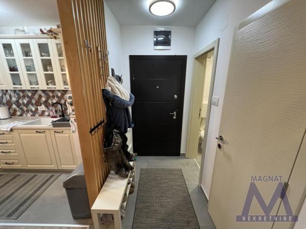 Slika 9 - Stan,NOVI SAD,ADICE,kv: 65, € 115000, ID: 1019103