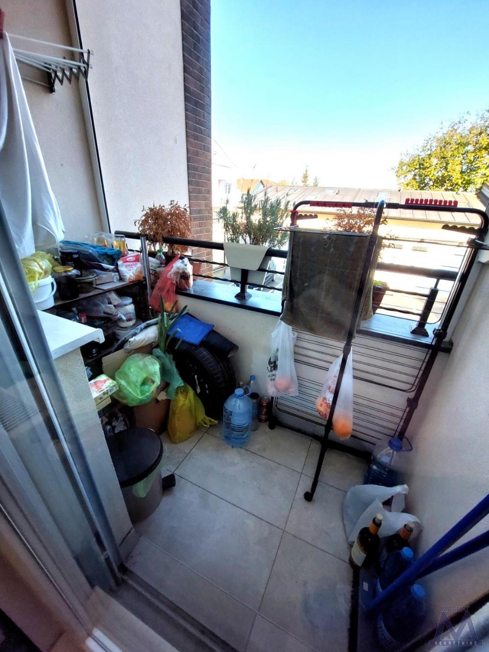 Slika 7 - Stan,NOVI SAD,ADICE,kv: 52, € 123000, ID: 1018992