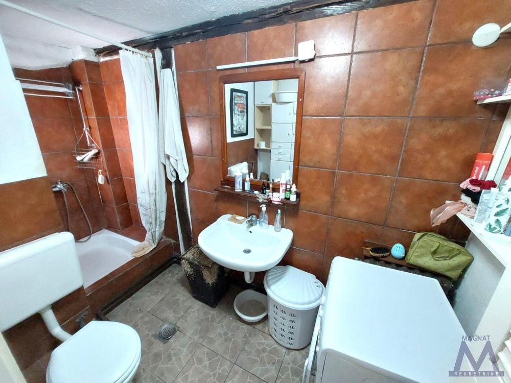 Slika 11 - Stan,NOVI SAD,CENTAR,kv: 90, € 206000, ID: 1018861