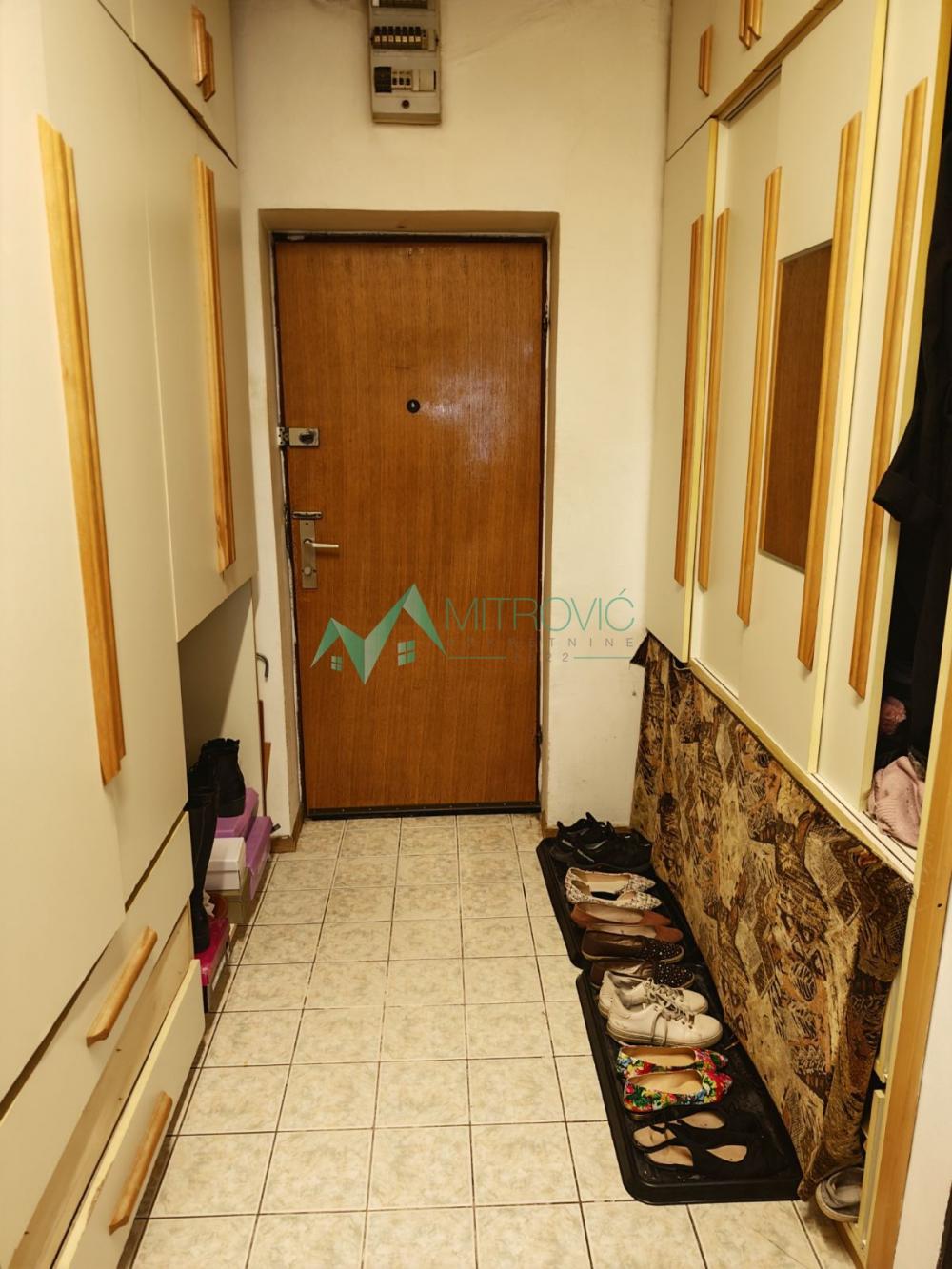 Slika 7 - Bulevar, 65m2. Dvoiposoban.  