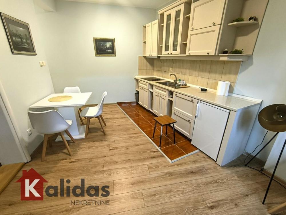 Glavna slika -Stan,NOVI SAD,CENTAR,kv: 35, € 97850, ID: 1007689
