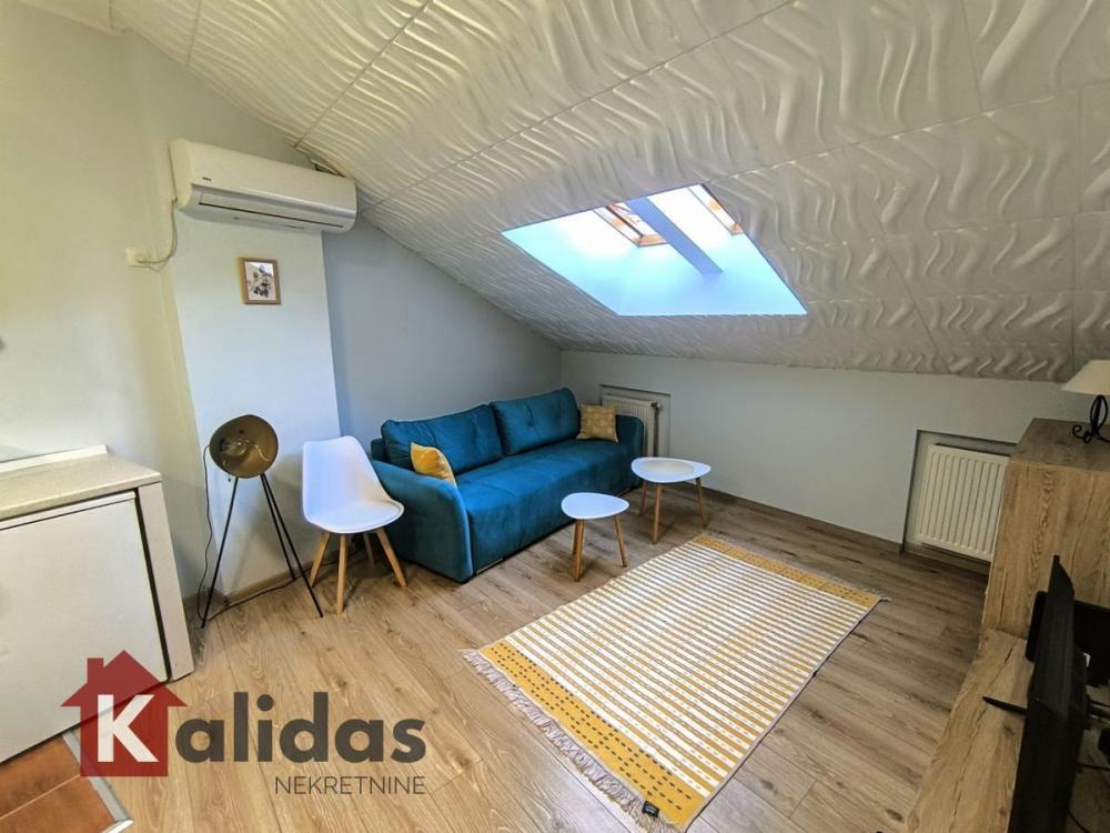 Slika 4 - Stan,NOVI SAD,CENTAR,kv: 35, € 97850, ID: 1007689