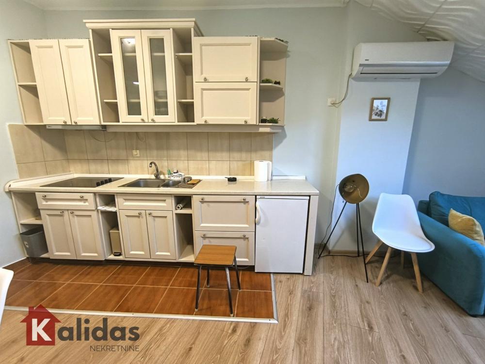 Slika 1 - Stan,NOVI SAD,CENTAR,kv: 35, € 97850, ID: 1007689