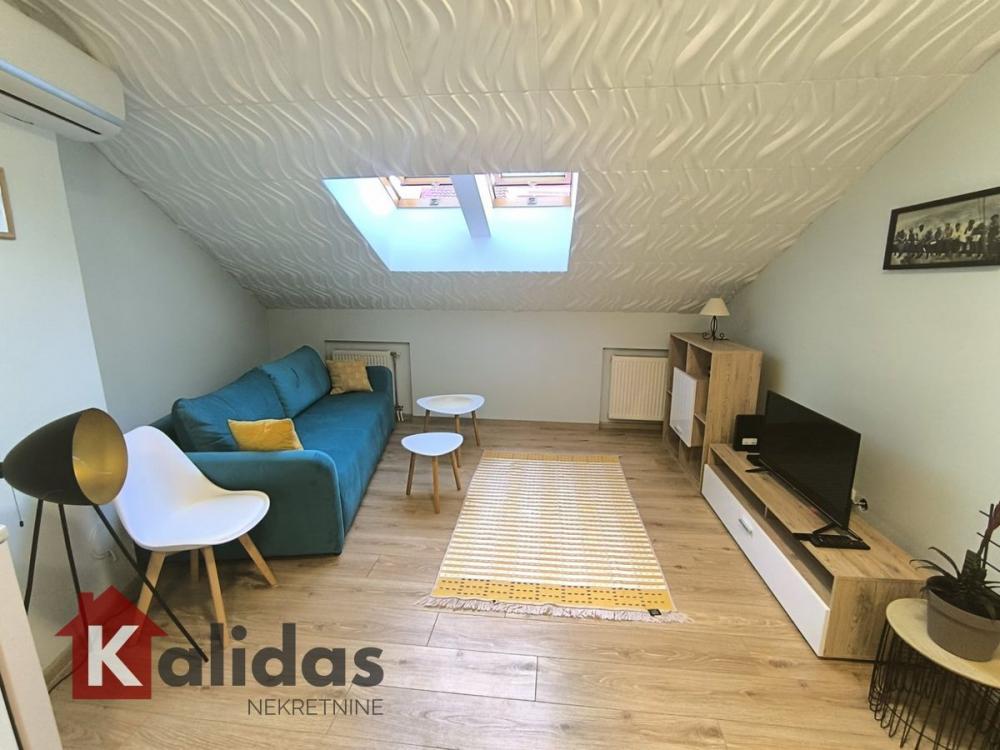 Slika 2 - Stan,NOVI SAD,CENTAR,kv: 35, € 97850, ID: 1007689