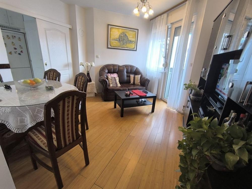 Slika 2 - Stan,NOVI SAD,NOVA DETELINARA,kv: 52, € 143000, ID: 1007718