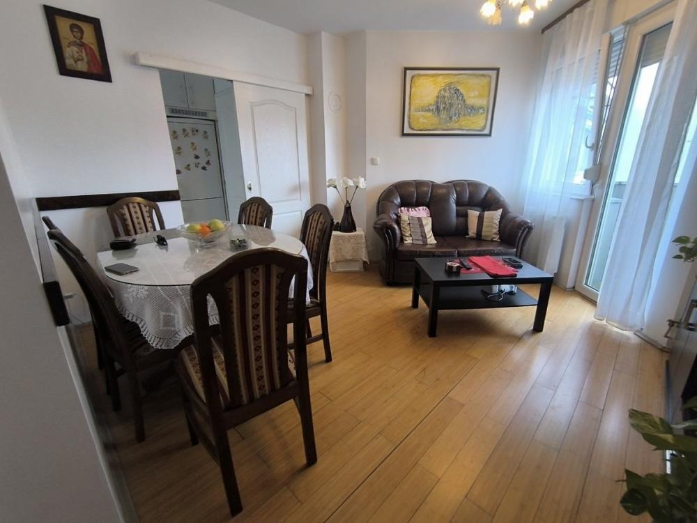 Slika 3 - Stan,NOVI SAD,NOVA DETELINARA,kv: 52, € 143000, ID: 1007718