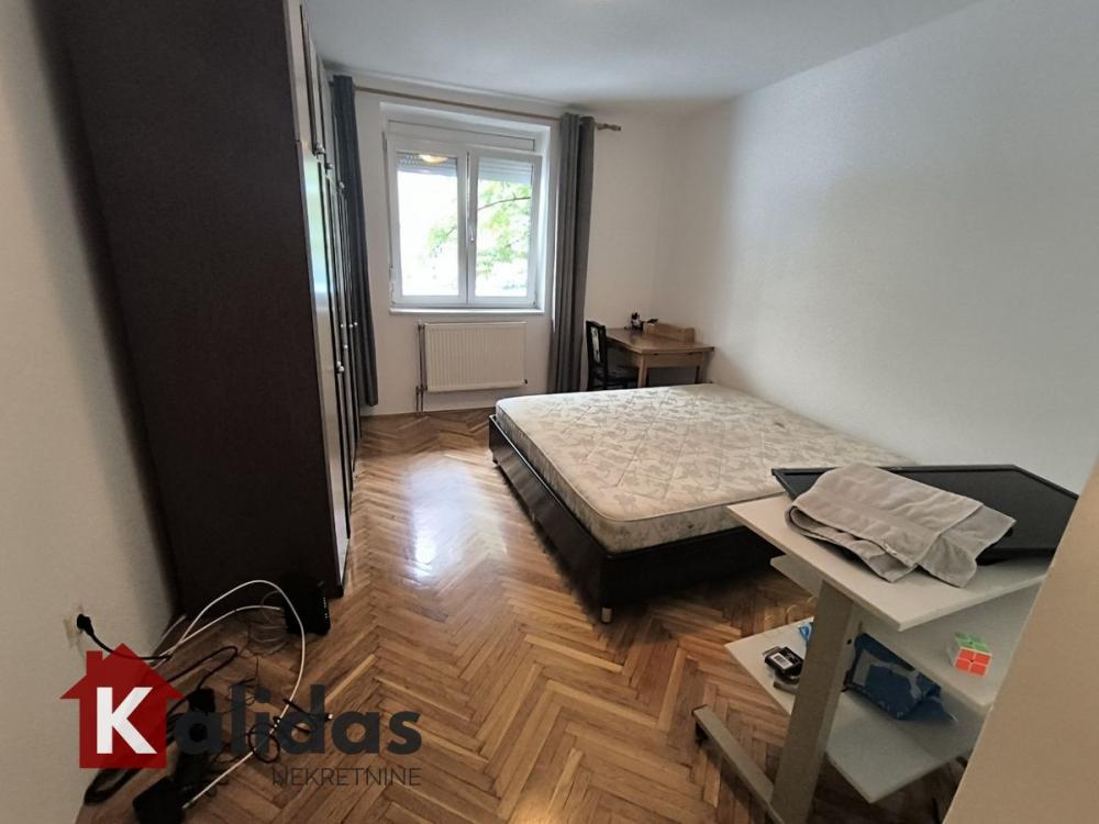Slika 7 - Stan,NOVI SAD,GRBAVICA,kv: 48, € 123600, ID: 1007777