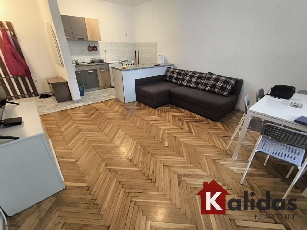 Slika 2 - Stan,NOVI SAD,GRBAVICA,kv: 48, € 123600, ID: 1007777