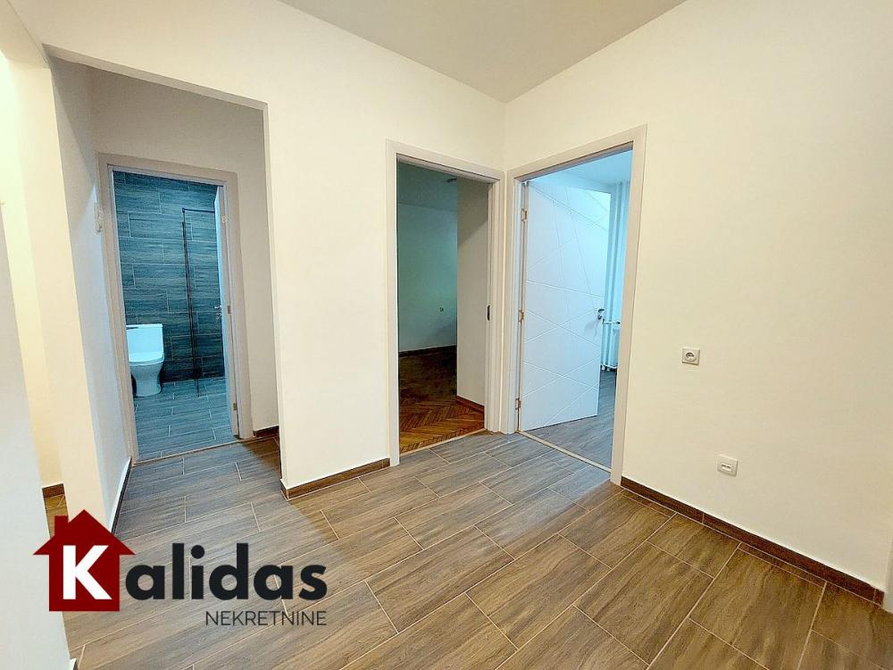 Slika 5 - Stan,NOVI SAD,GRBAVICA,kv: 52, € 144200, ID: 1007764