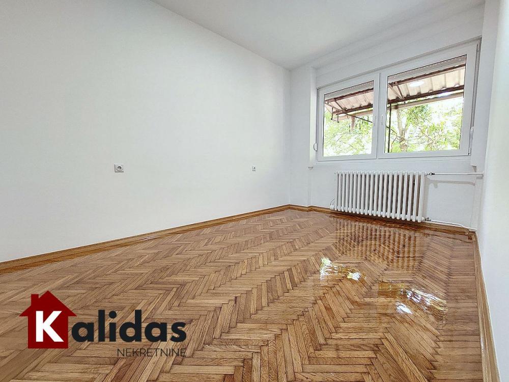 Slika 6 - Stan,NOVI SAD,GRBAVICA,kv: 52, € 144200, ID: 1007764