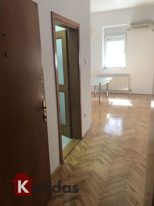 Slika 3 - Stan,NOVI SAD,GRBAVICA,kv: 51, € 126070, ID: 1007725