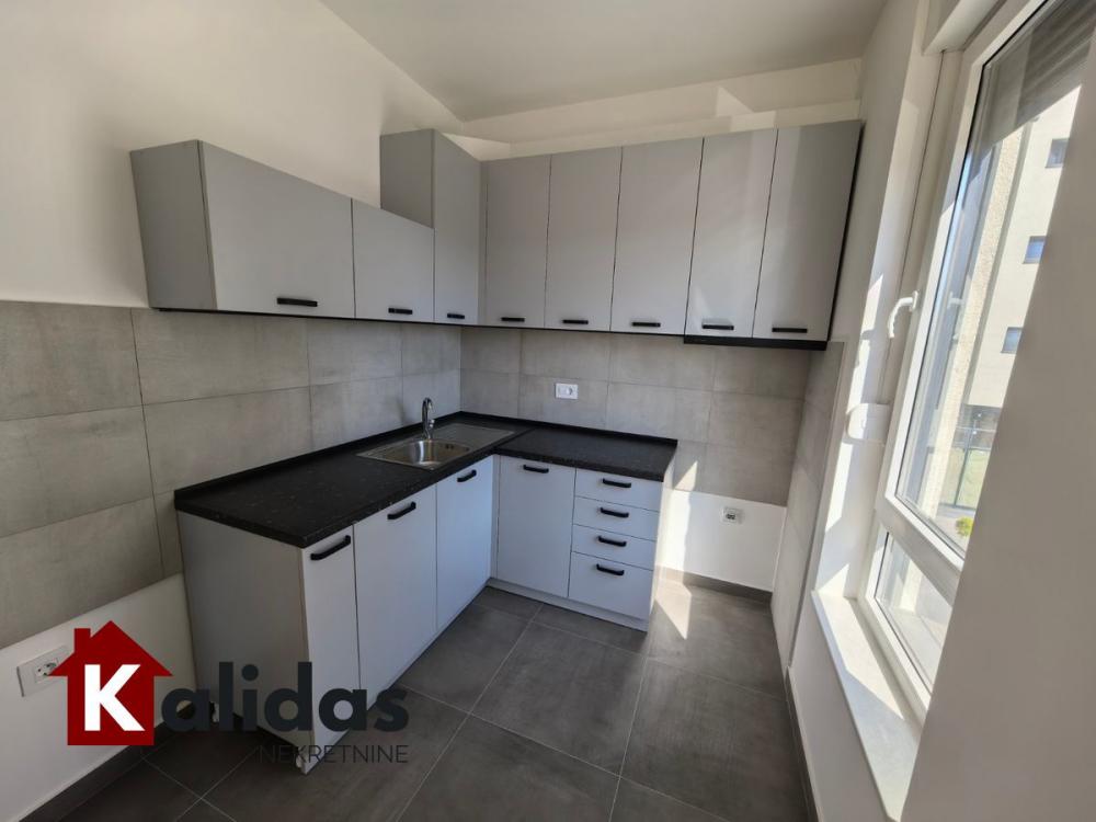Slika 3 - Stan,NOVI SAD,SOMBORSKA RAMPA,kv: 44, € 121540, ID: 1007702