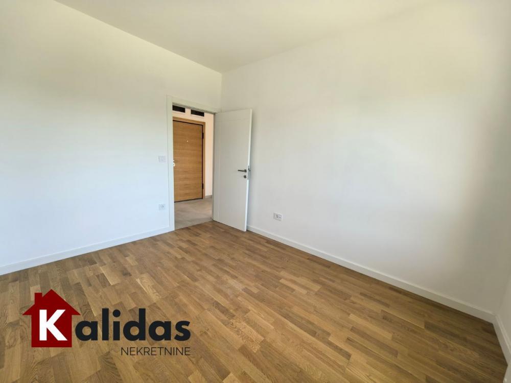 Slika 7 - Stan,NOVI SAD,SOMBORSKA RAMPA,kv: 44, € 121540, ID: 1007702