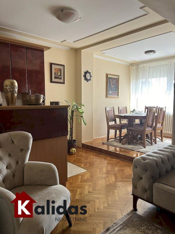 Glavna slika -Stan,NOVI SAD,BULEVAR,kv: 55, € 130000, ID: 1006963