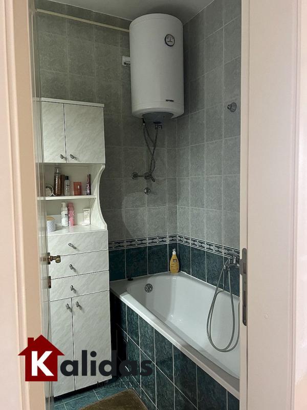 Slika 11 - Stan,NOVI SAD,BULEVAR,kv: 55, € 130000, ID: 1006963