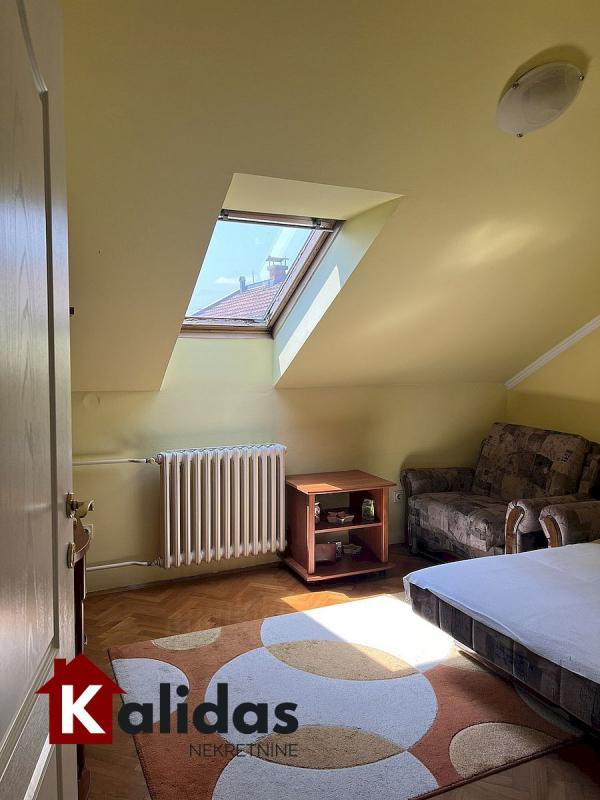 Slika 9 - Stan,NOVI SAD,BULEVAR,kv: 55, € 130000, ID: 1006963