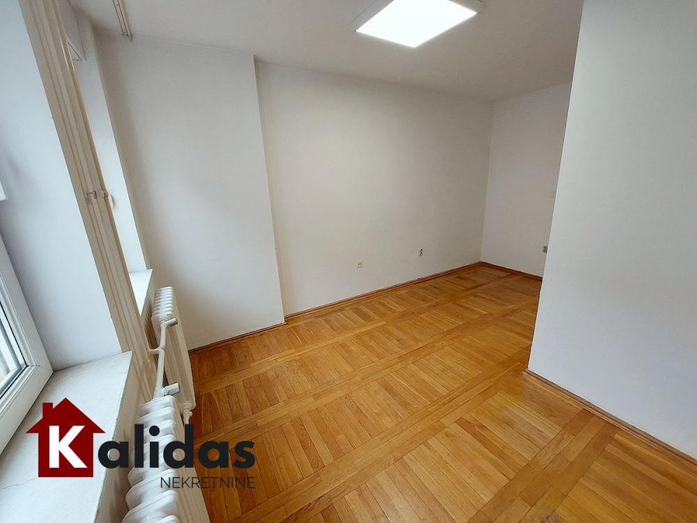 Slika 11 - Stan,NOVI SAD,CENTAR,kv: 96, € 247200, ID: 1007174