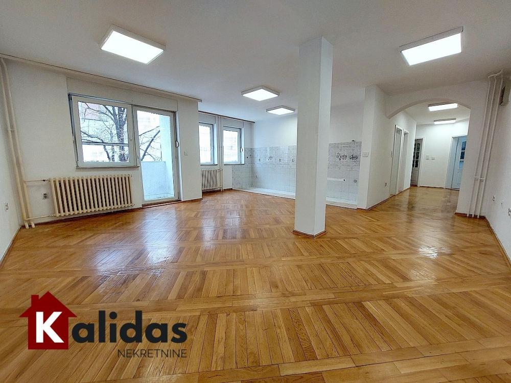 Slika 1 - Stan,NOVI SAD,CENTAR,kv: 96, € 247200, ID: 1007174