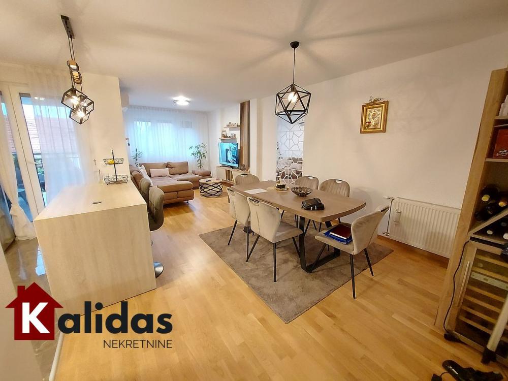 Slika 11 - Stan,NOVI SAD,TELEP,kv: 87, € 267800, ID: 1005092