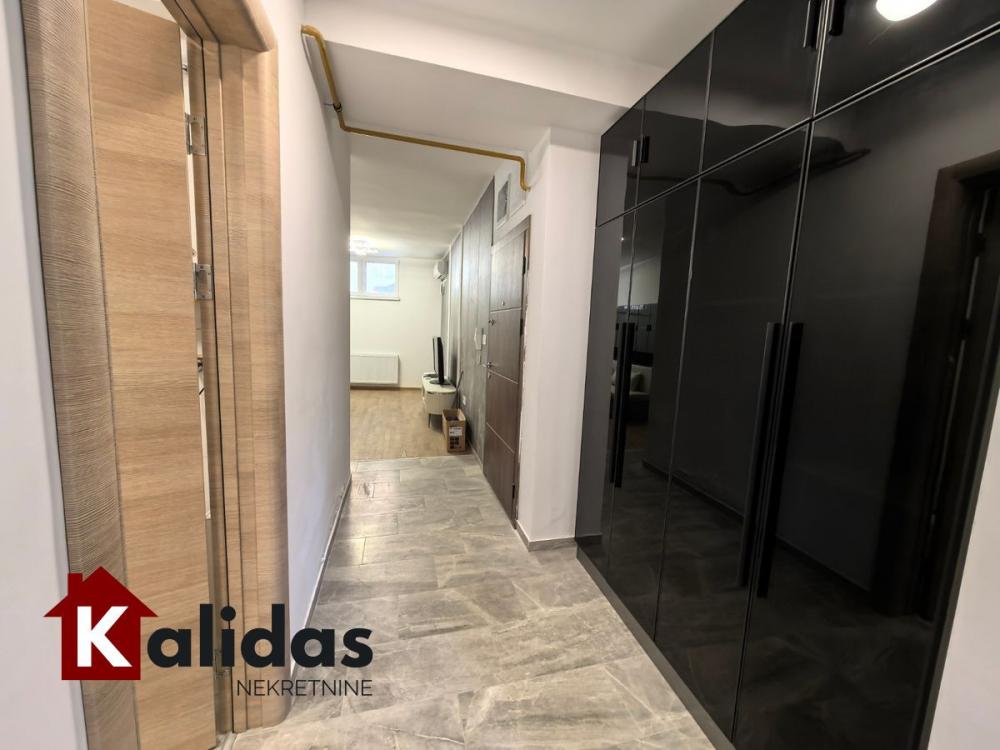 Slika 3 - Stan,NOVI SAD,GRBAVICA,kv: 44, € 90500, ID: 1007656
