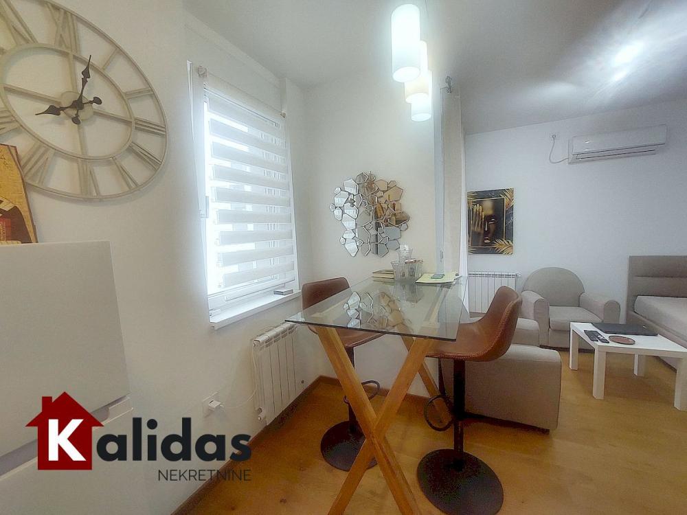 Slika 2 - Stan,NOVI SAD,BULEVAR EVROPE,kv: 29, € 105000, ID: 1007621