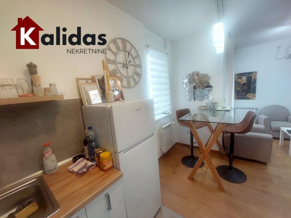 Slika 3 - Stan,NOVI SAD,BULEVAR EVROPE,kv: 29, € 105000, ID: 1007621