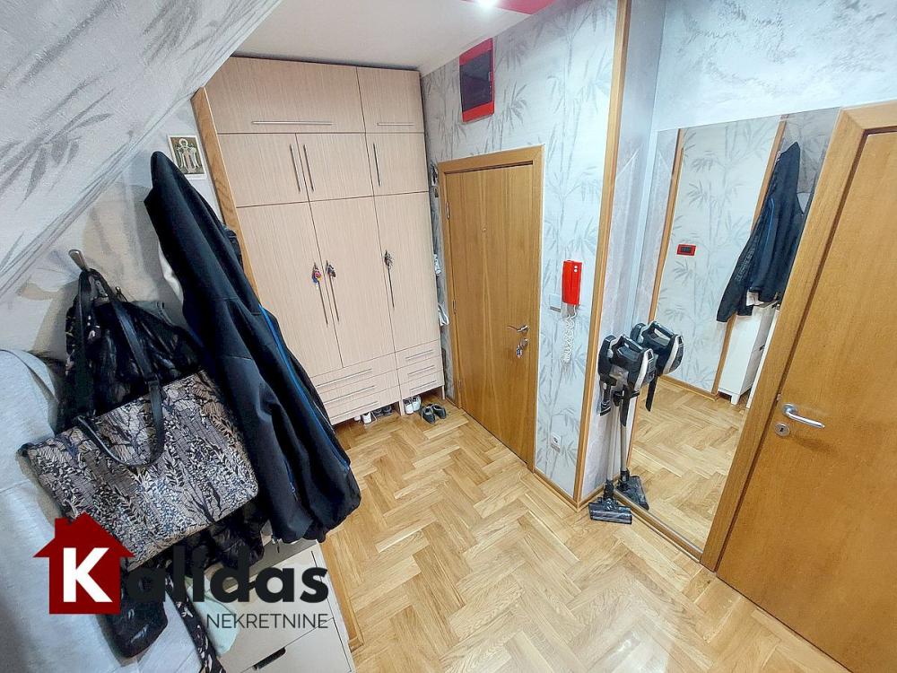 Slika 10 - Stan,NOVI SAD,BULEVAR EVROPE,kv: 81, € 173530, ID: 1007570