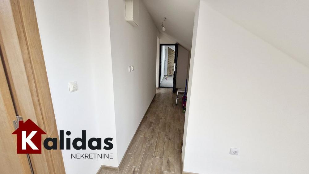 Slika 8 - Stan,NOVI SAD,NOVO NASELJE,kv: 100, € 139000, ID: 1007622
