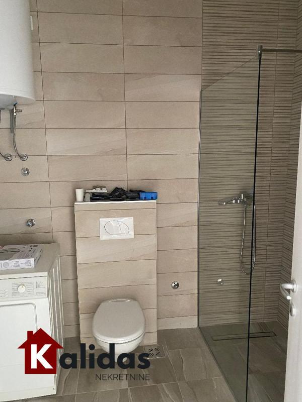 Slika 6 - Stan,NOVI SAD,SALAJKA,kv: 74, € 226600, ID: 1007663