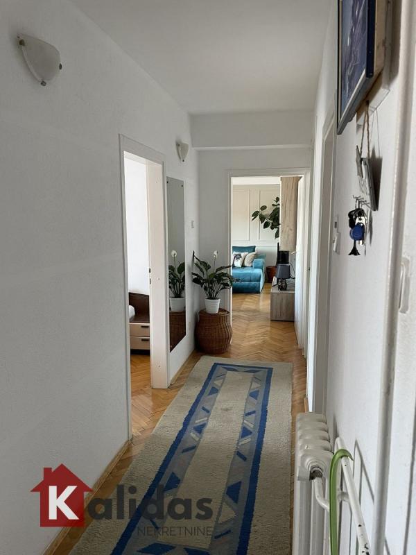 Slika 4 - Stan,NOVI SAD,CENTAR,kv: 91, € 278000, ID: 1007722